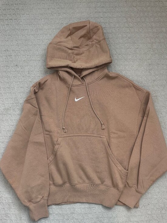 Nike Tops - Nike Hoodie
